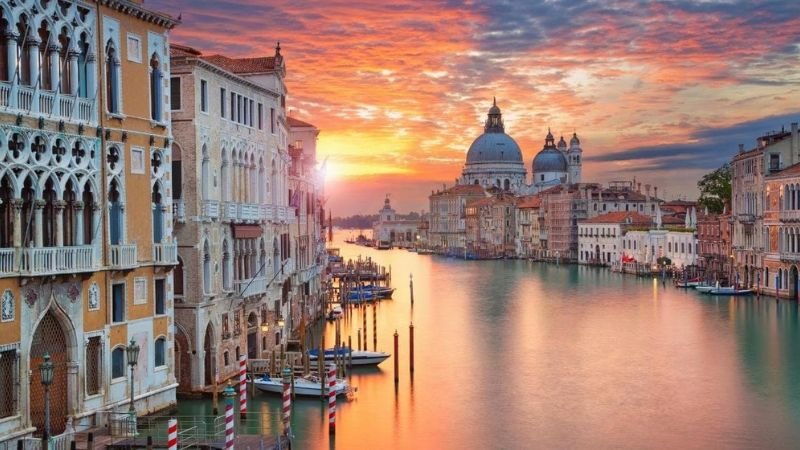 Air Europa Venice Office in Italy